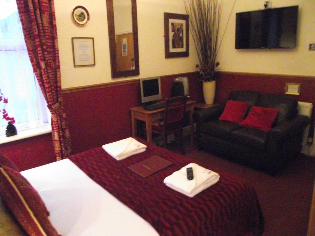 The Molly House Bed & Breakfast Blackpool Room photo